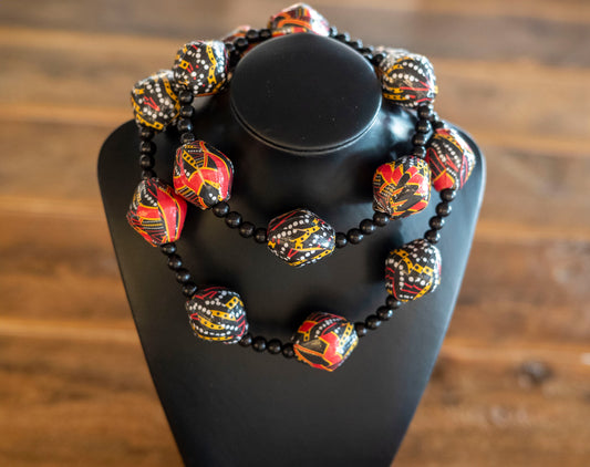 Paper and wooden bead necklace bead necklace